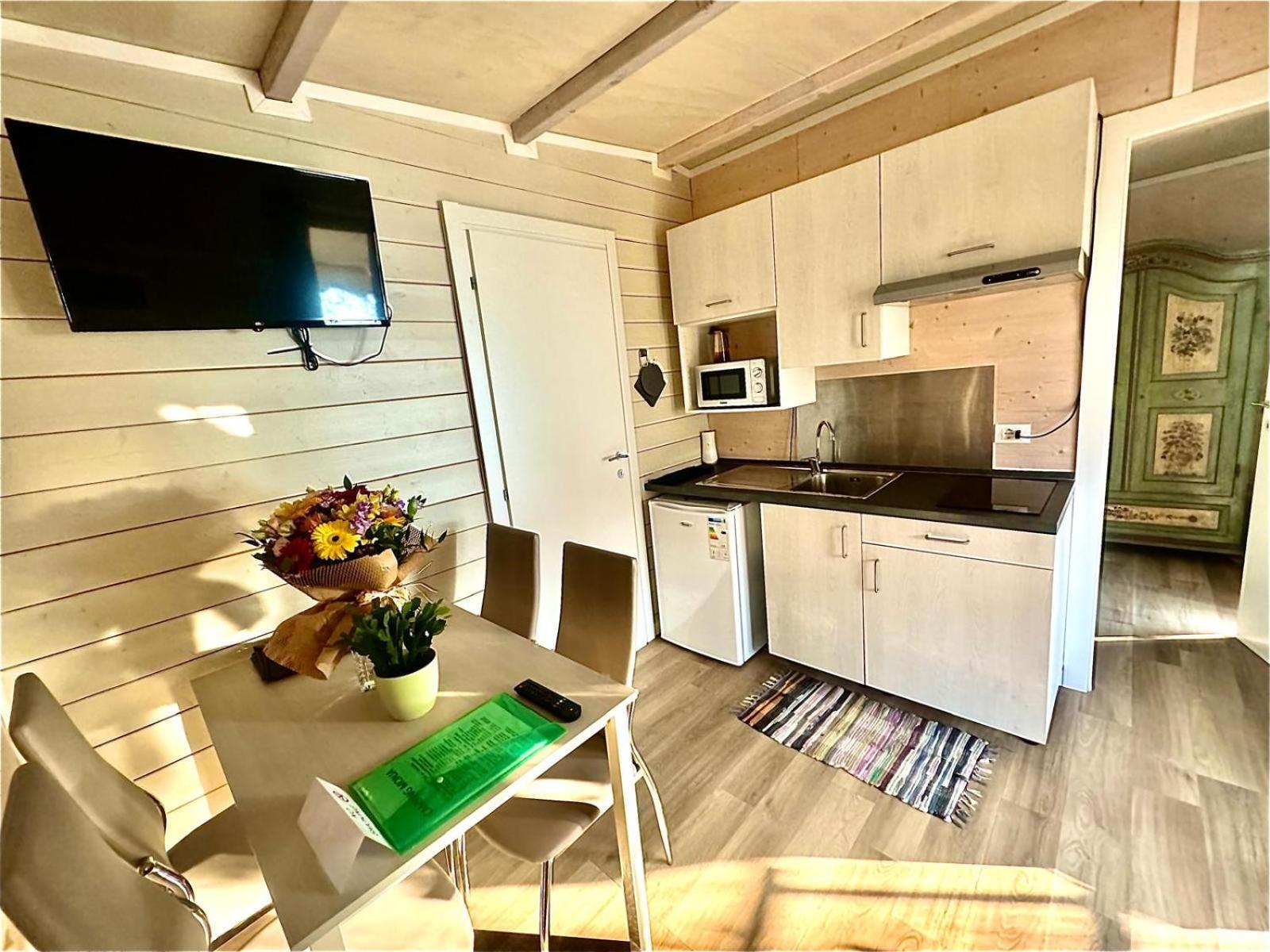 Monja Camping Village Бренцоне-суль-Гарда Экстерьер фото